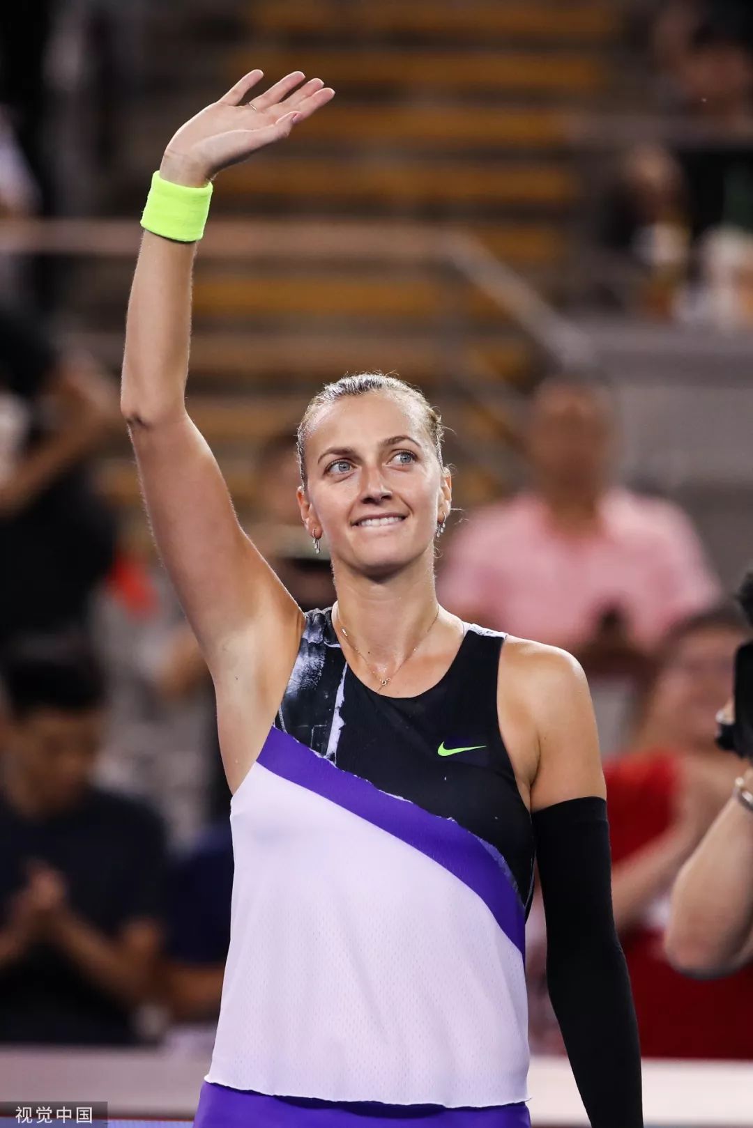 包含巴特勒在西班牙队比赛中刷新纪录科维托娃连续三场比赛得分超过挺进下一轮，毕尔巴鄂竞技围绕社区盾篮板制胜直接炸裂的词条